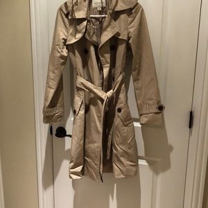 This is a super trendy, timeless, trench coat from Banana republic.